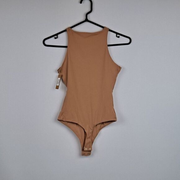 SKIMS ladies bodysuit NWT - Picture 6 of 9